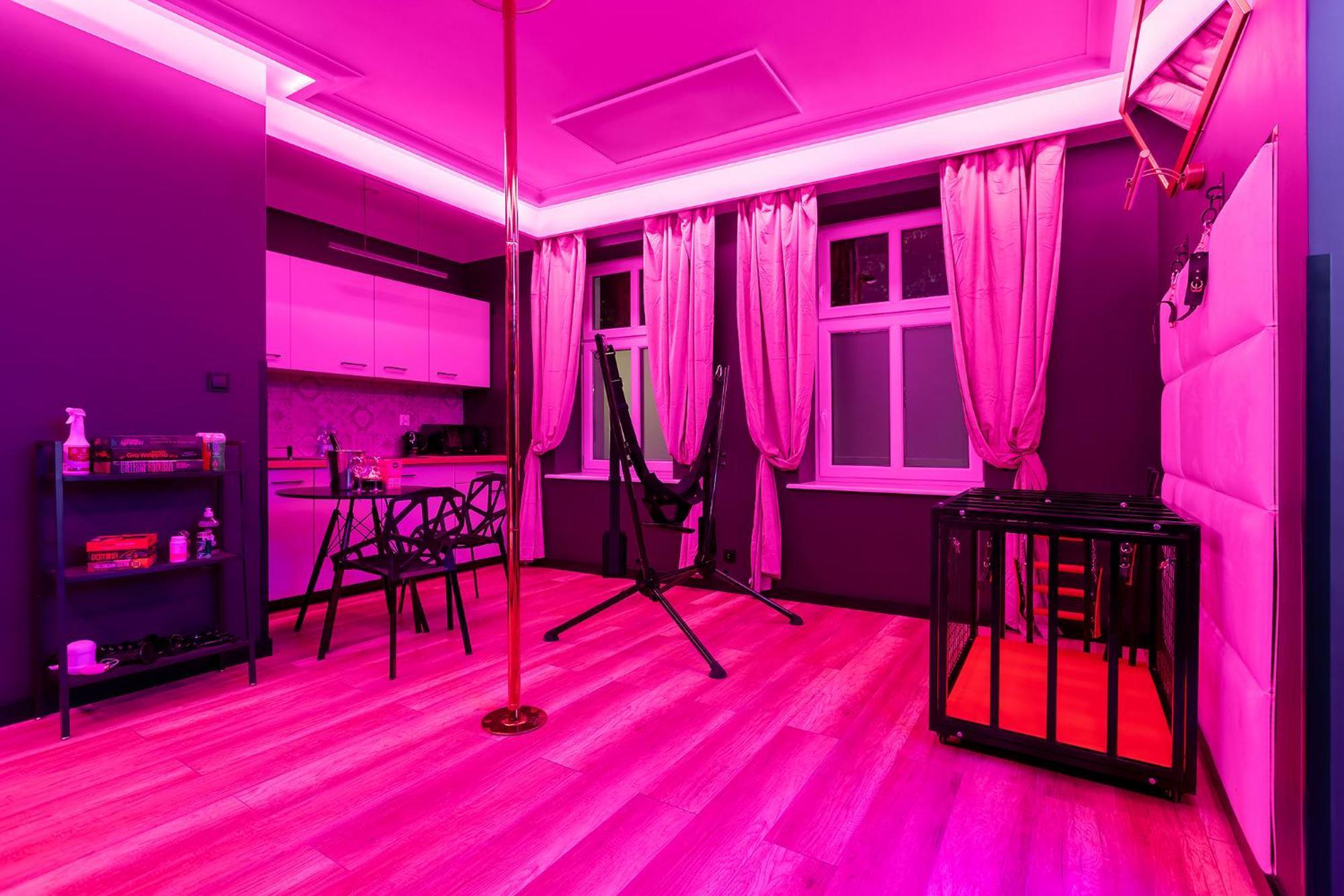 Secret Bdsm & Apartment