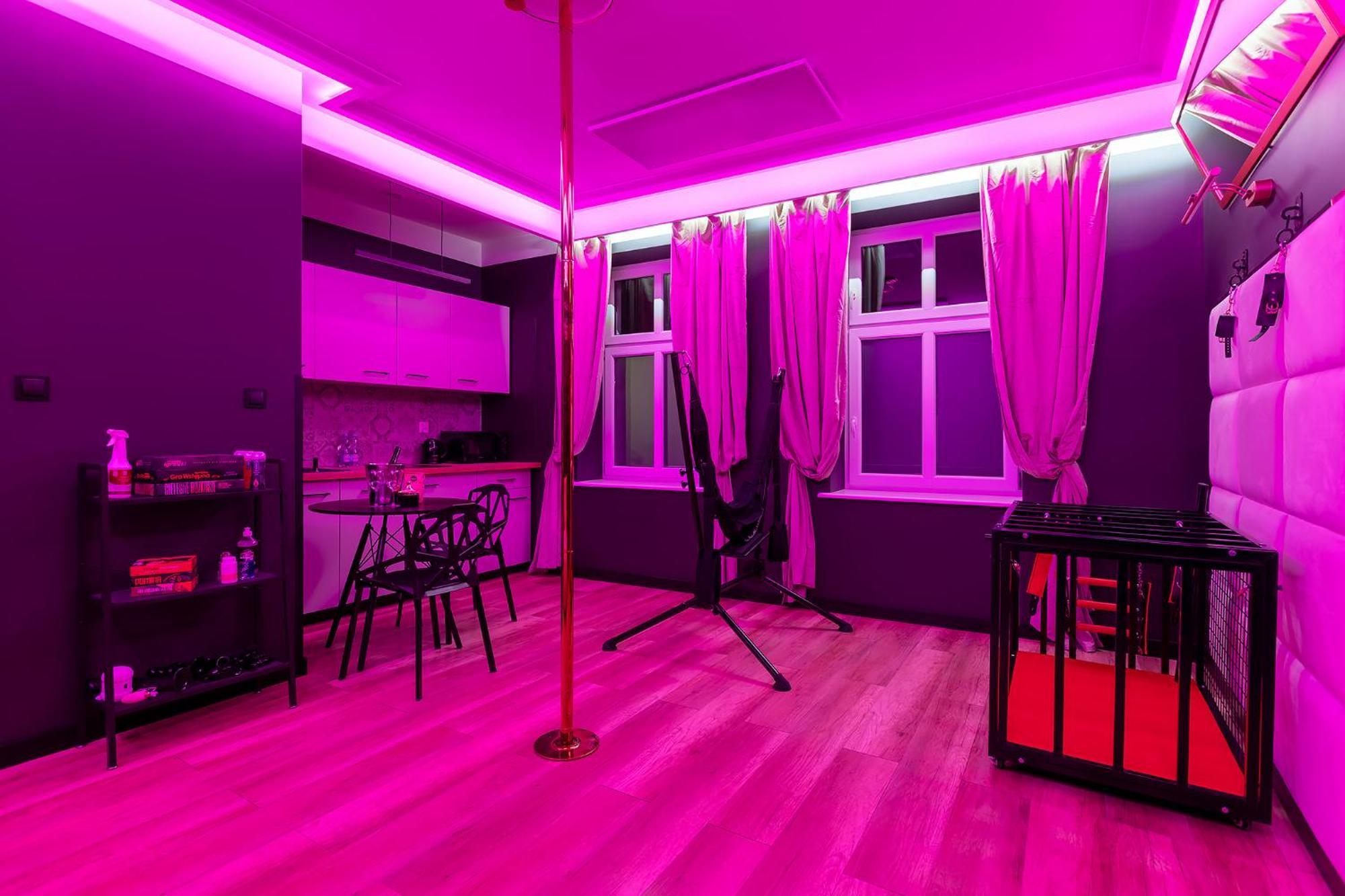 Secret Bdsm & Apartment