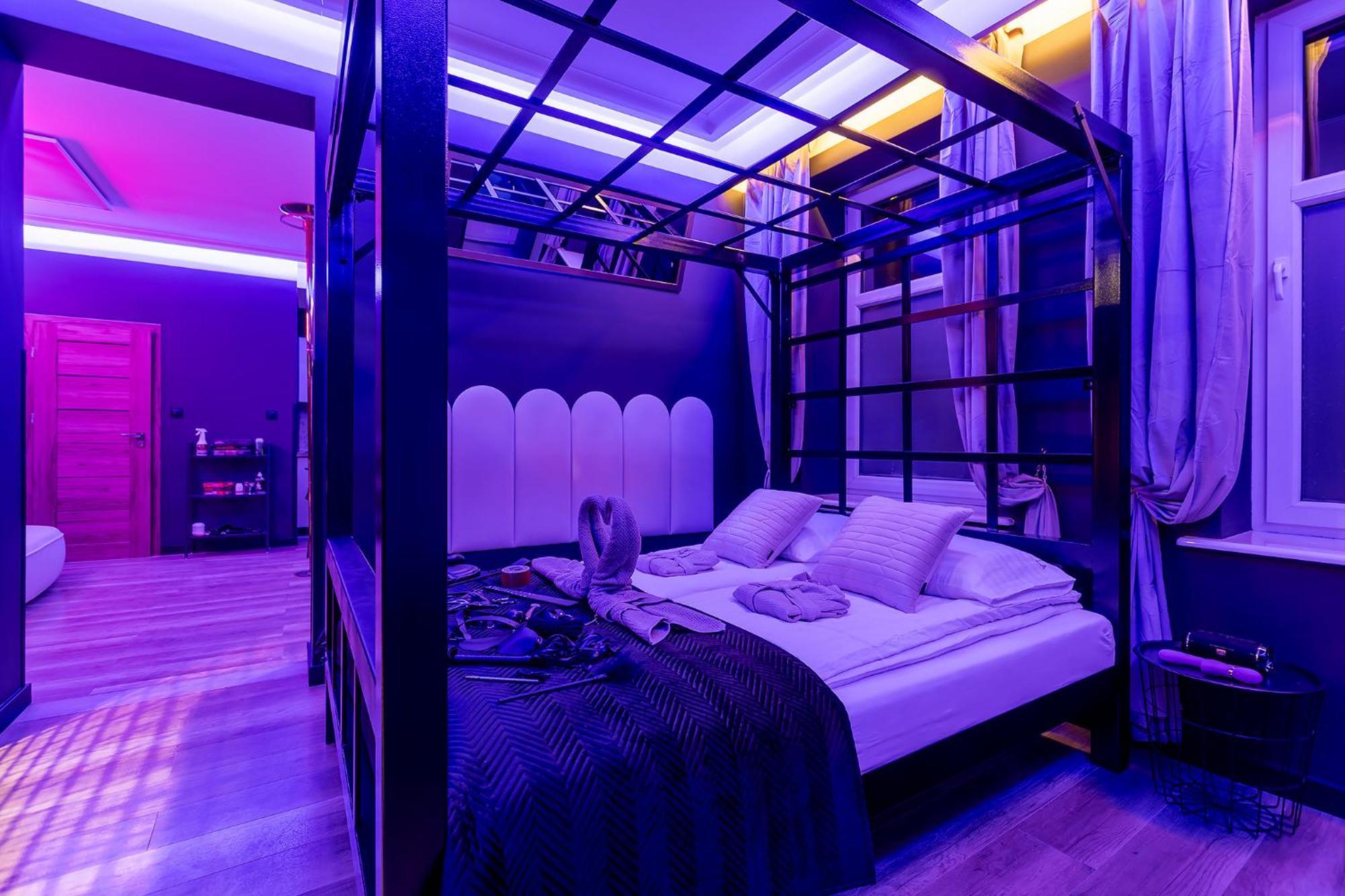 Secret Bdsm & Apartment *