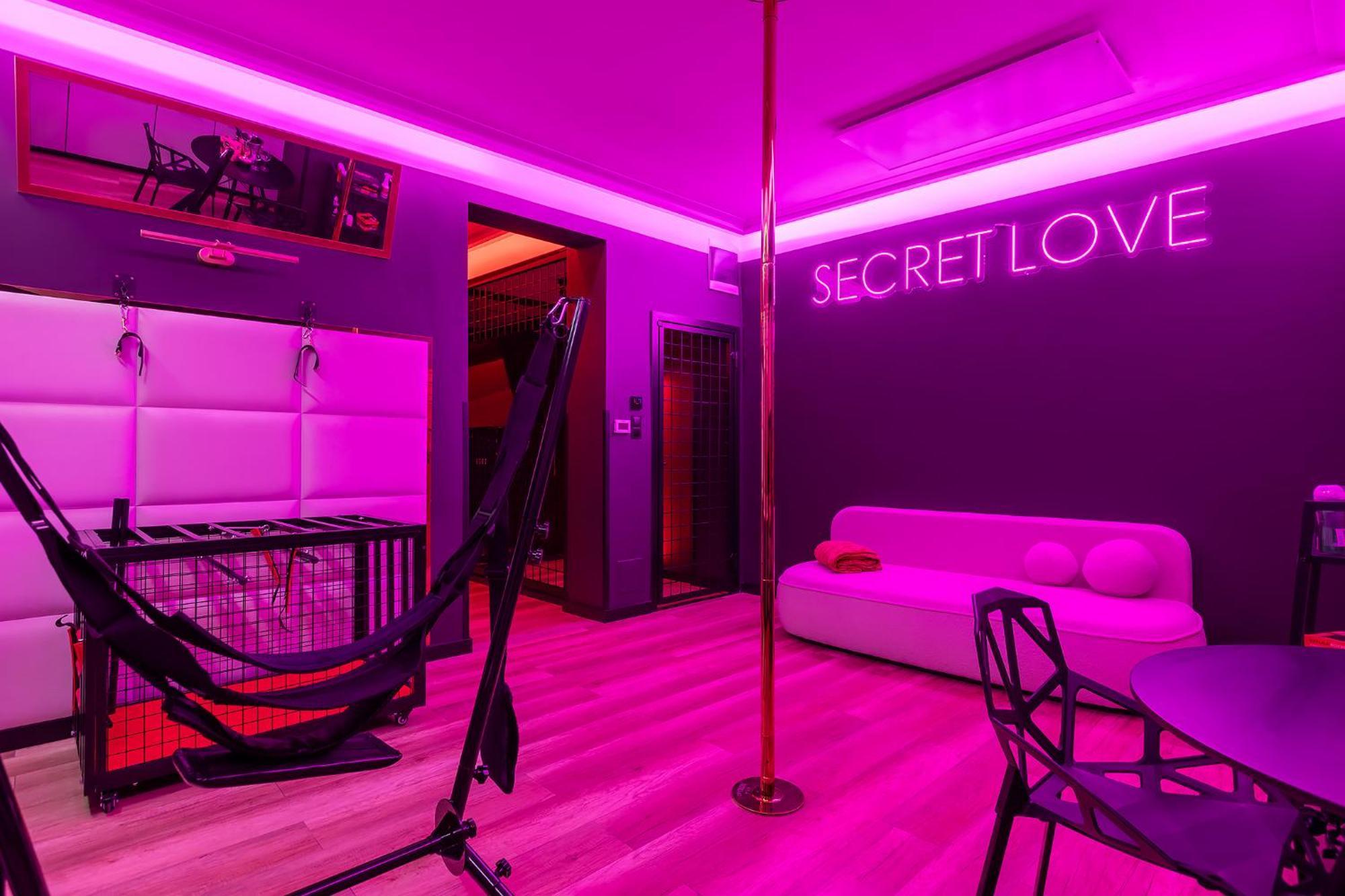Secret Bdsm & Apartment
